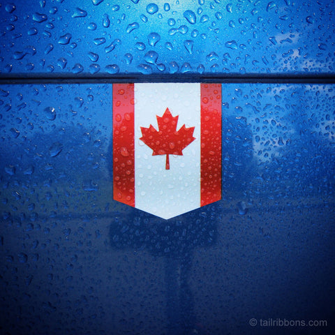 Flag of Canada car sticker - 1 3/8" x 1 3/4"