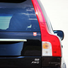 Maple Leaf car sticker tailribbon on a Volvo